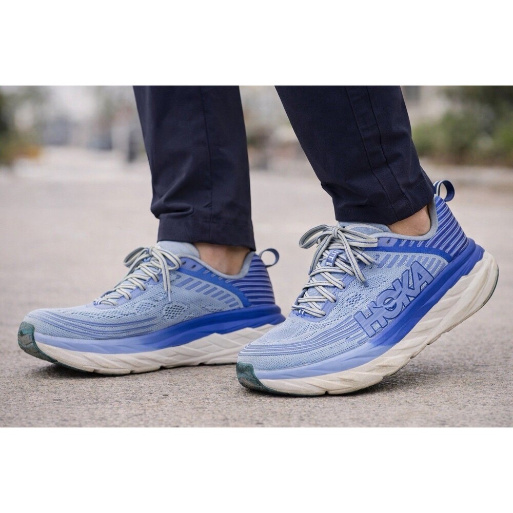 Hoka One One Women's Bondi 6 Wide Sneakers Running Shoes Size 9D Blue EUC!